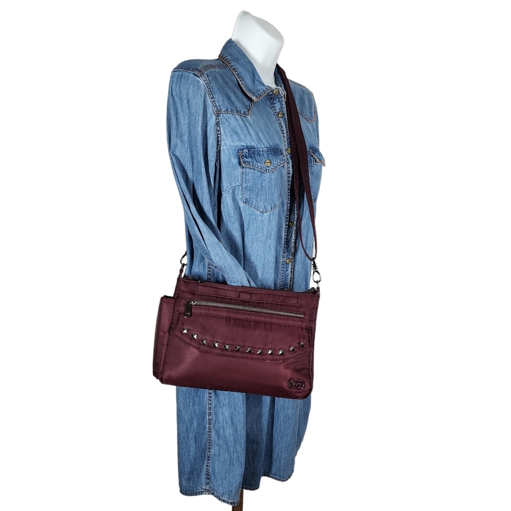 LUG PACER CROSSBODY WITH STUD DETAIL - Picture 4 of 10